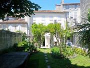 Vente Immeuble 9 pièces 300 m2 Angouleme