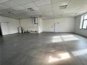 Vente local d'activités Montigny le Bretonneux...