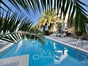 Vente Maison 10 pièces 241.46 m2 Royan