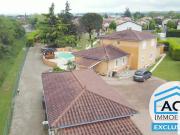 Vente Maison 10 pièces 252.71 m2 Corbas