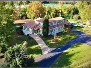 Vente Maison 10 pièces 288 m2 Angouleme