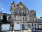 Vente Maison 10 pièces 305 m2 Barbezieux Saint Hilaire