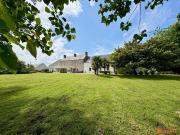 Vente Maison 10 pièces 369 m2 Quettehou