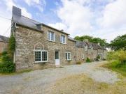 Vente Maison 11 pièces 215 m2 Saint Gilles du Mené