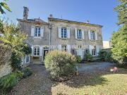 Vente Maison 12 pièces 241.48 m2 Luçon