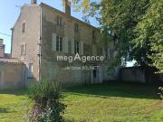 Vente Maison 16 pièces 400 m2 Fontenay le Comte