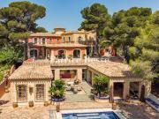Vente Propriété 16 pièces 494 m2 Sausset les Pins