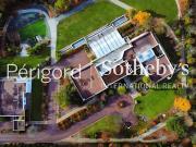 Vente Maison 18 pièces 900 m2 Perigueux