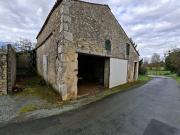 Vente Maison 1 pièce 85 m2 Saint Jean de Beugné