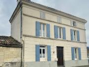 Vente Maison 4 pièces 120 m2 Saint Jean d'Angély