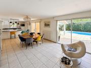 Vente Maison 4 pièces 244 m2 Le passage