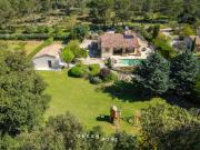 Vente Maison 4 pièces 200 m2 Roquefort la Bédoule