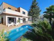 Vente Maison 5 pièces 143 m2 Villeneuve les avignon
