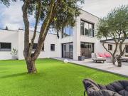 Vente Maison 5 pièces 165 m2 Villeneuve les avignon