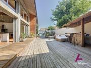 Vente Maison 5 pièces 202 m2 Begles