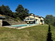 Vente Maison 6 pièces 142 m2 Meyras
