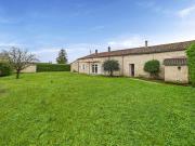 Vente Maison 6 pièces 184 m2 Fontenay le Comte