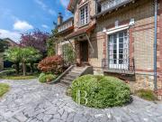 Vente Maison 6 pièces 185 m2 Le Chesnay Rocquencourt