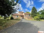 Vente Maison 7 pièces 172 m2 Montbazens