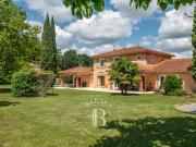 Vente Maison 7 pièces 225 m2 Collonges au Mont d'Or