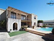 Vente Maison 7 pièces 232 m2 Gignac la Nerthe