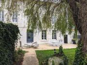 Vente Maison 7 pièces 232 m2 Saintes