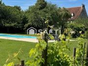 Vente Maison 7 pièces 240 m2 Carrere