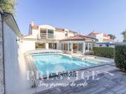 Vente Maison 7 pièces 245 m2 La Plaine sur Mer