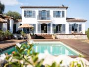 Vente Maison 7 pièces 250 m2 Valbonne