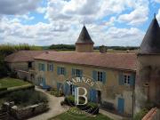 Vente Maison 7 pièces 290 m2 Civray