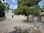 Vente Maison 8 pièces 180 m2 Douzat Vente Maison 8 pièces 180 m2 Douzat