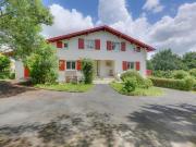 Vente Maison 8 pièces 200 m2 Saint Pée sur Nivelle