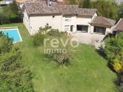 Vente Maison 8 pièces 223 m2 Mionnay