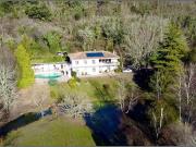 Vente Maison 8 pièces 230 m2 Angouleme