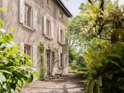Vente Maison 8 pièces 249.83 m2 Neuville sur Saône