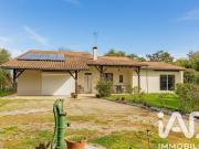 Vente Maison 8 pièces 257 m2 Abzac