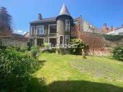 Vente Maison 8 pièces 272.9 m2 Hesdin