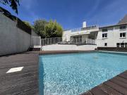 Vente Maison 8 pièces 280 m2 Nimes