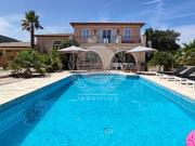 Vente Maison 8 pièces 290 m2 Plan de la Tour