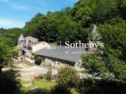 Vente Maison 8 pièces 375 m2 Dourgne