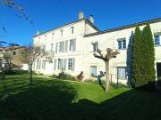 Vente Maison 8 pièces 442 m2 Mornac
