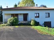 Vente Maison 9 pièces 140 m2 Montbron