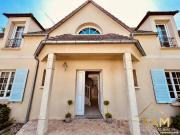 Vente Maison 9 pièces 216 m2 Fontenay le Fleury