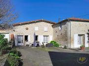 Vente Maison 9 pièces 220 m2 Fléac sur Seugne