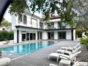 Vente Maison 9 pièces 279 m2 Saint raphael