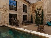 Vente Maison 9 pièces 350 m2 Arles