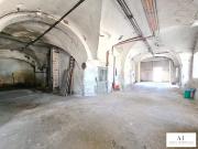 Vente Place de parking 305 m2 Montelimar