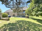 Vente Propriété 10 pièces 220 m2 Lanteuil