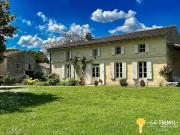 Vente Propriété 15 pièces 430 m2 Saint Germain du Seudre