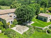 Vente Propriété 15 pièces 600 m2 Goult